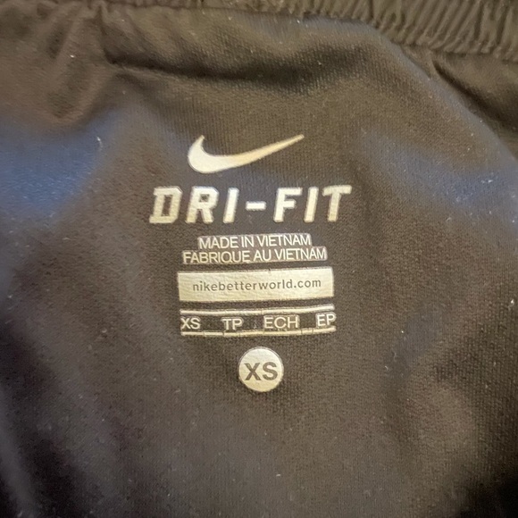 Nike dri-fit running shorts - Picture 3 of 3